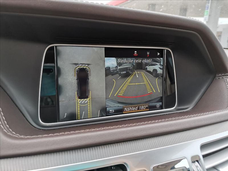 Mercedes-Benz Třídy E 3,0 E350 BlueTEC T Avantgarde - fotka 17 z 19