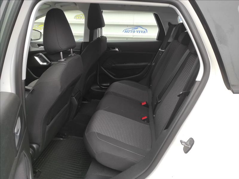 Peugeot 308 1,5 BlueHDi ACTIVE,ČR,Tažné - fotka 12 z 37