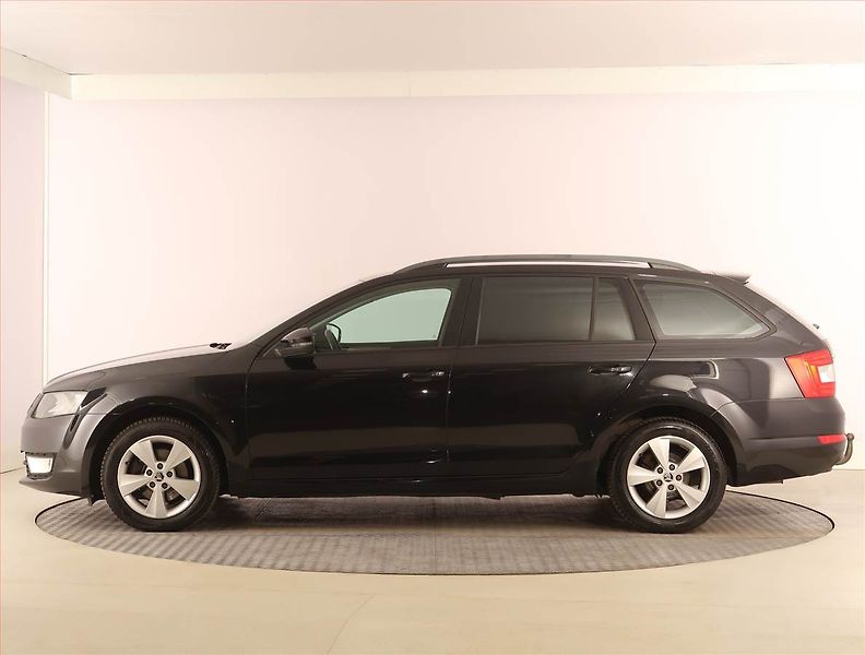 Škoda Octavia (2013) 1.4 TSI, Serv.kniha, Kůže - fotka 3 z 21
