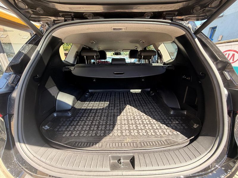 Hyundai Santa Fe 2.2-PREMIUM-AUTOMAT-KŮŽE - fotka 26 z 26