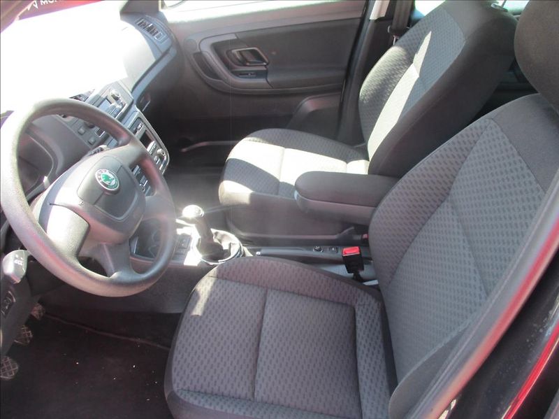 Škoda Roomster 1,2 TSi, aut.klima, serv.kn. - fotka 14 z 34