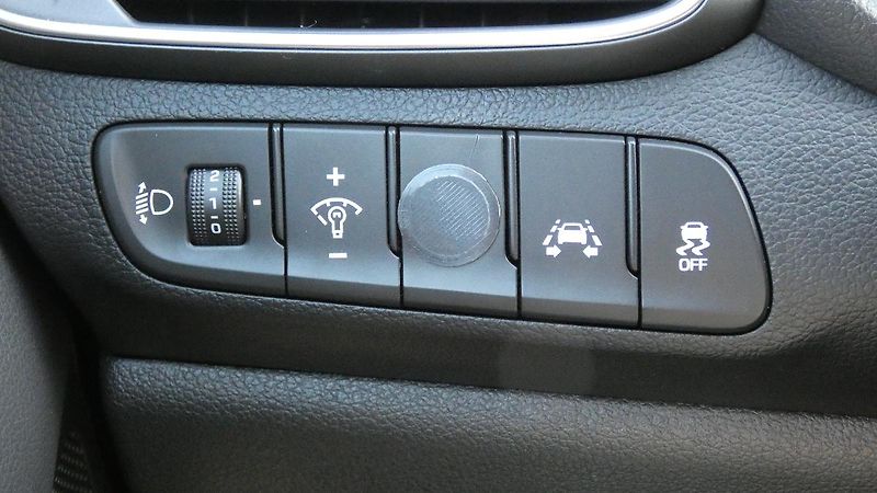 Hyundai i30 Kombi 1,0 T-GDI Trikolor - fotka 10 z 23