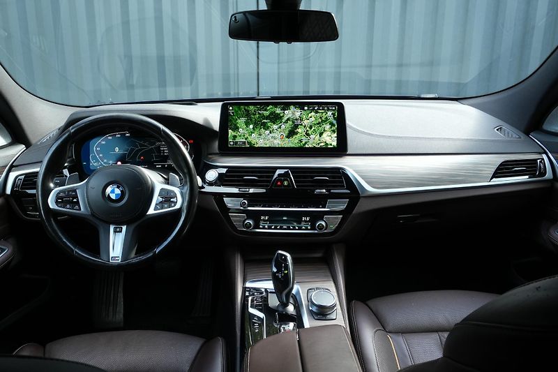 BMW Řada 6 640i GT, B&W, 2xTV tuner,Laser - fotka 10 z 48