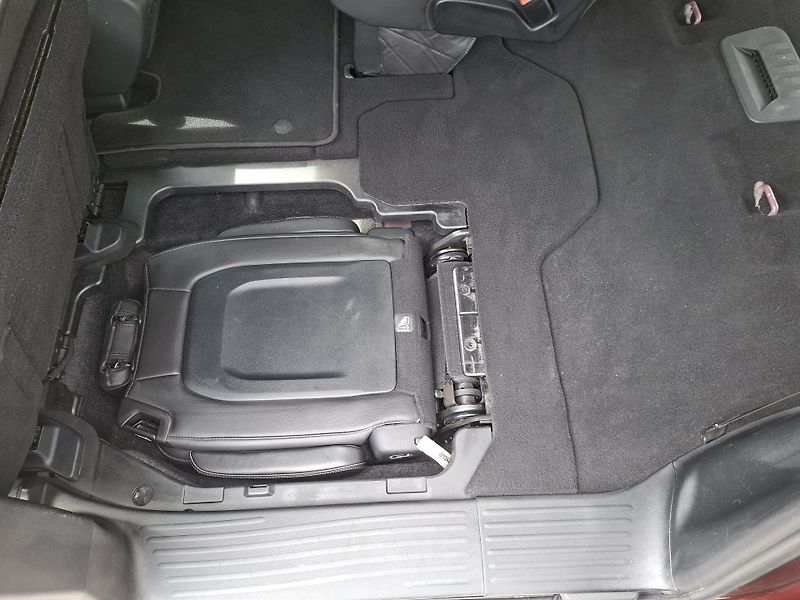 Chrysler Pacifica (2020) 3,6L V6 SPORT,DVD,ALU kola R20 - fotka 18 z 34