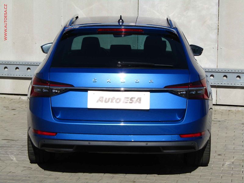 Škoda Superb (2022) 2.0 TDi 4x4, ČR, Style, DSG - fotka 5 z 26