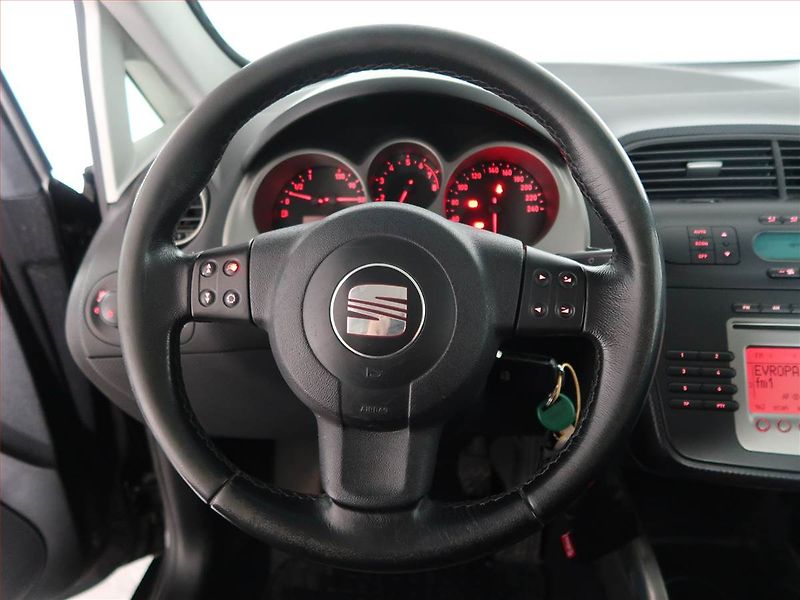 Seat Altea (2005) 2.0 FSI, po STK, udržované - fotka 14 z 14