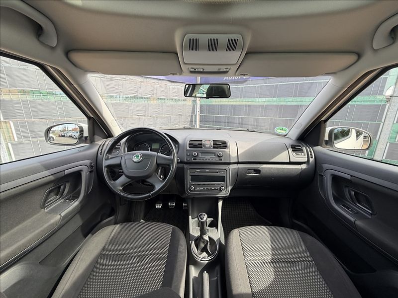Škoda Roomster 1.2 TSI Scout/Panorama - fotka 7 z 11