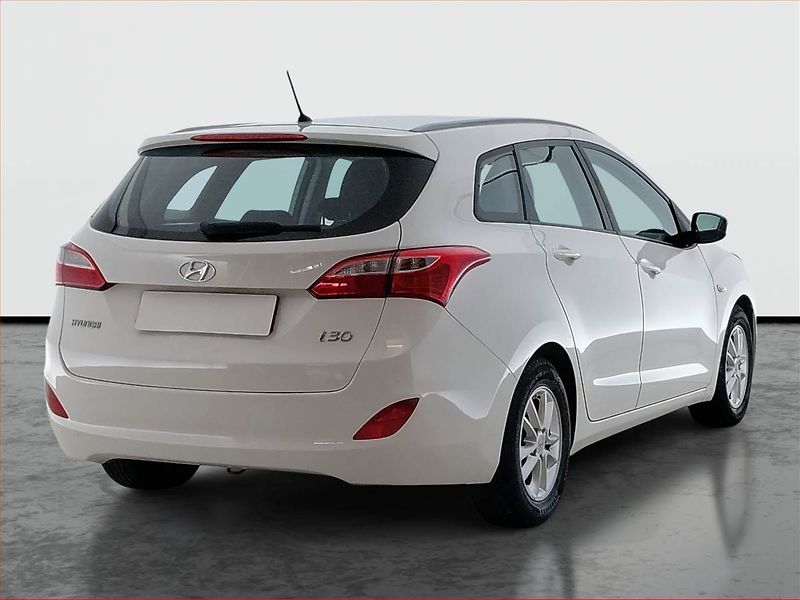 Hyundai i30 (2014) 1.6 MPI, ČR,1.maj, Serv.kniha - fotka 5 z 16