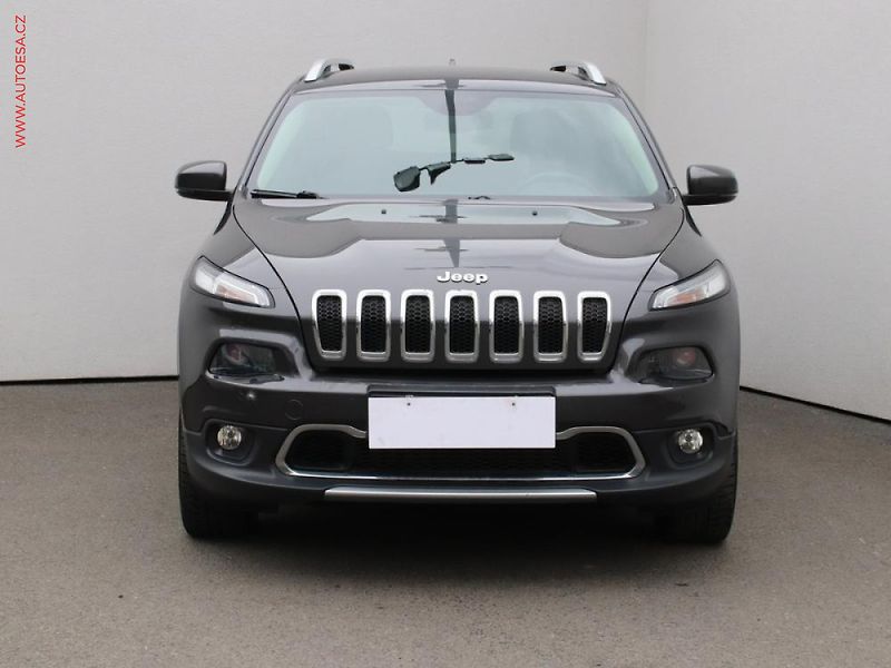 Jeep Cherokee (2017) 2.2 MJT 4X4, Overland, AT - fotka 2 z 3
