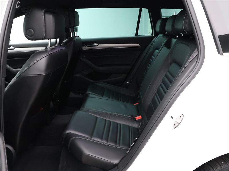 Volkswagen Passat 2.0 TDI 110kW DSG LED Kůže CZ - fotka 15 z 31