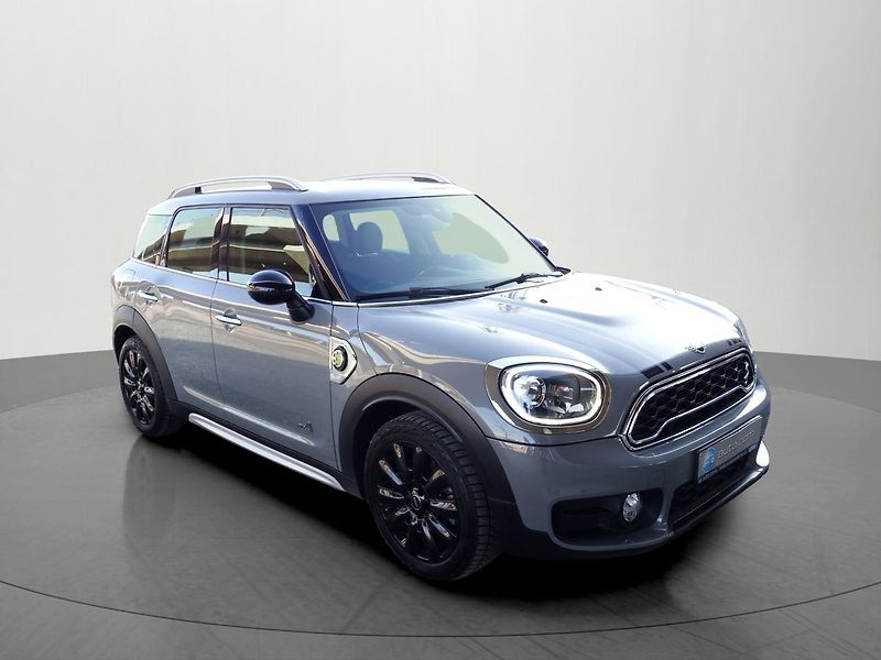 Mini Countryman Cooper 1.5 SE ALL4 A/T Hybrid - fotka 6 z 32