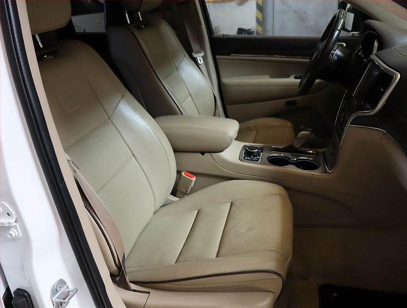 Jeep Grand Cherokee (2016) 3.0 CRD, 4X4, Automat - fotka 9 z 32