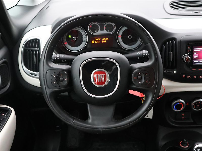 Fiat 500L 1,4 T-Jet 88kW Trekking Klima - fotka 17 z 28