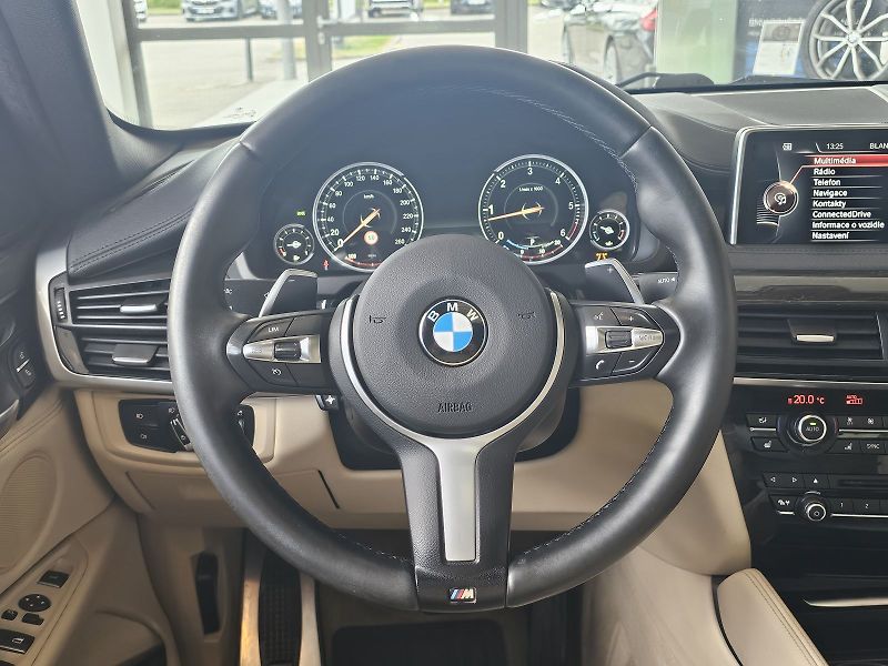 BMW X6 xDrive30d - fotka 23 z 31