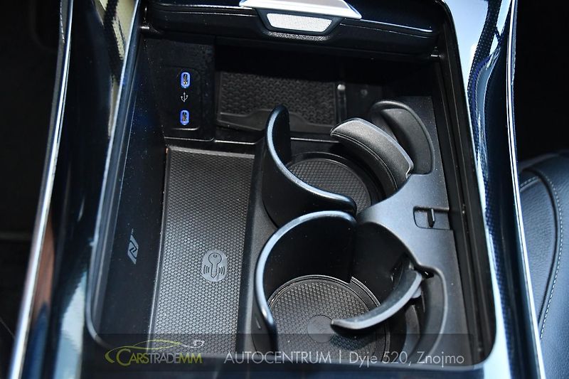 Mercedes-Benz EQS 450 AMG 4MATIC - fotka 45 z 57