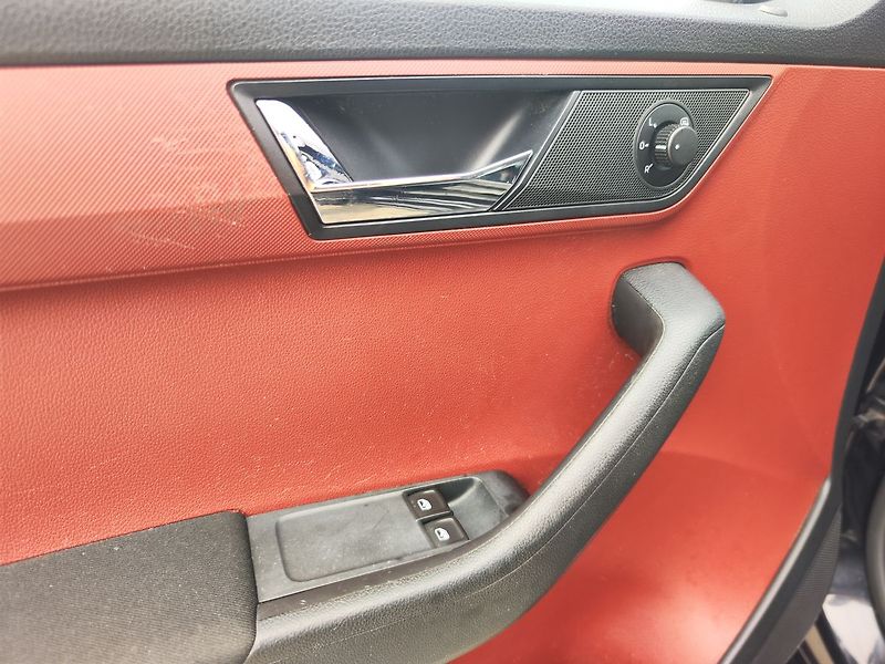Škoda Fabia 1.2 TSI/66kW Ambition - fotka 25 z 26