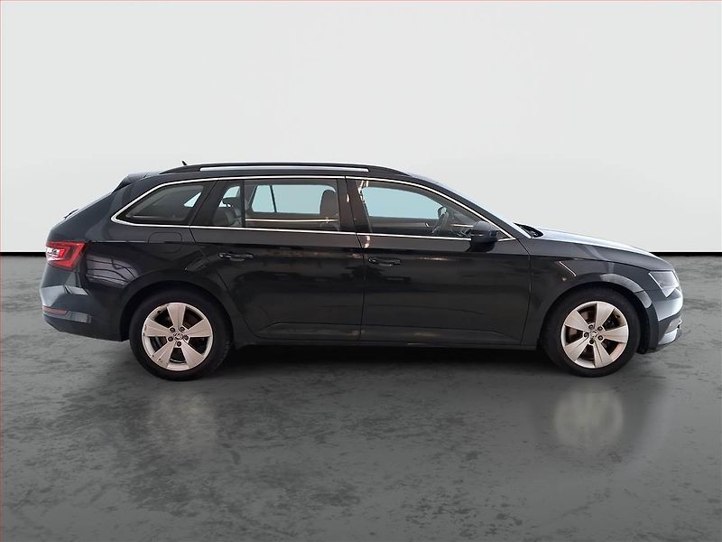 Škoda Superb (2019) Style 2.0 TDI, Automat, Kůže - fotka 6 z 21