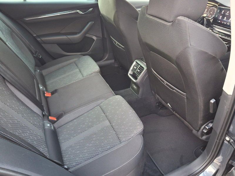 Škoda Octavia (2021) Combi Stale Plus DSG 4x4 2,0TD - fotka 14 z 35