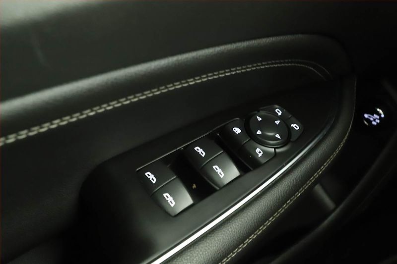 Opel Insignia (2018) 2.0 Turbo 4x4, 4X4, Automat - fotka 10 z 19