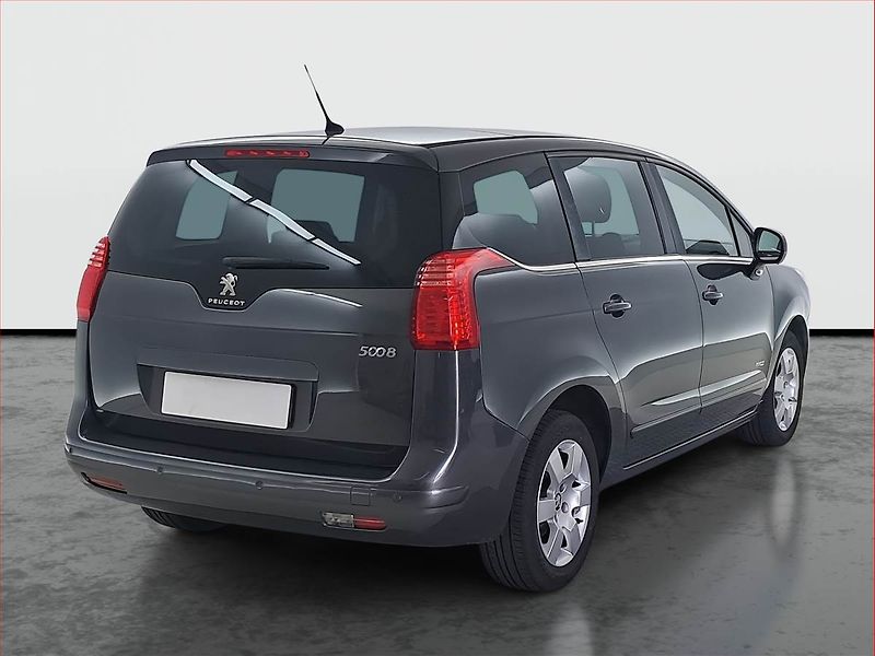 Peugeot 5008 (2014) 1.6 HDi, Navi, Tempomat - fotka 5 z 17
