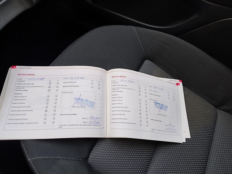 Škoda Octavia II,1.6MPi,SERVISNÍ KNIHA,ČR - fotka 21 z 23
