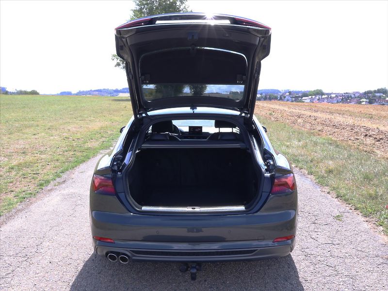 Audi A5 3,0 50TDI 210kW Quattro DPH - fotka 9 z 29