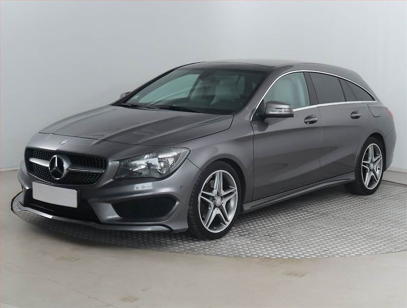 Mercedes-Benz CLA (2016) AMG Paket 220 CDI, Automat - fotka 2 z 20