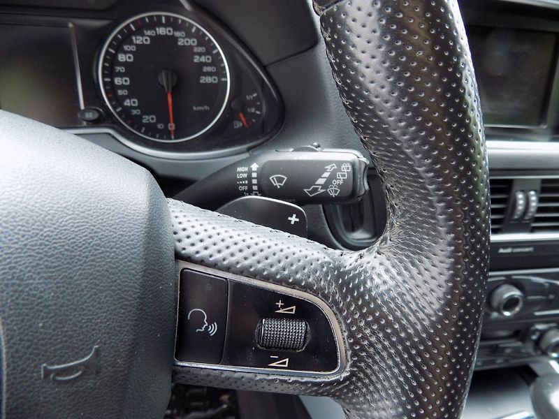 Audi Q5 (2010) 2.0TDI/4x4/Bi-xenon/LED/ - fotka 28 z 38