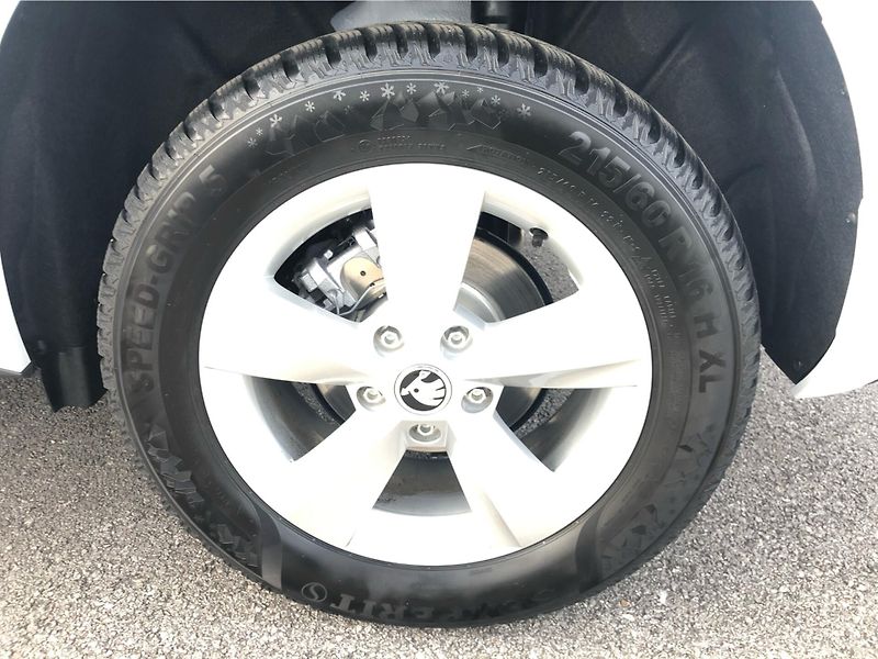Škoda Karoq 1,5 TSI - fotka 14 z 30