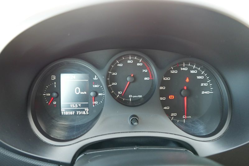 Seat Leon (2012) 1.2 TSI 77 kW Reference - fotka 6 z 21