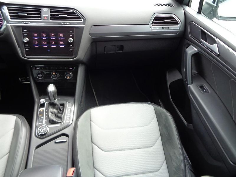 Volkswagen Tiguan 2.0 TDI HL 4x4 R line 140 kW 7 - fotka 19 z 30