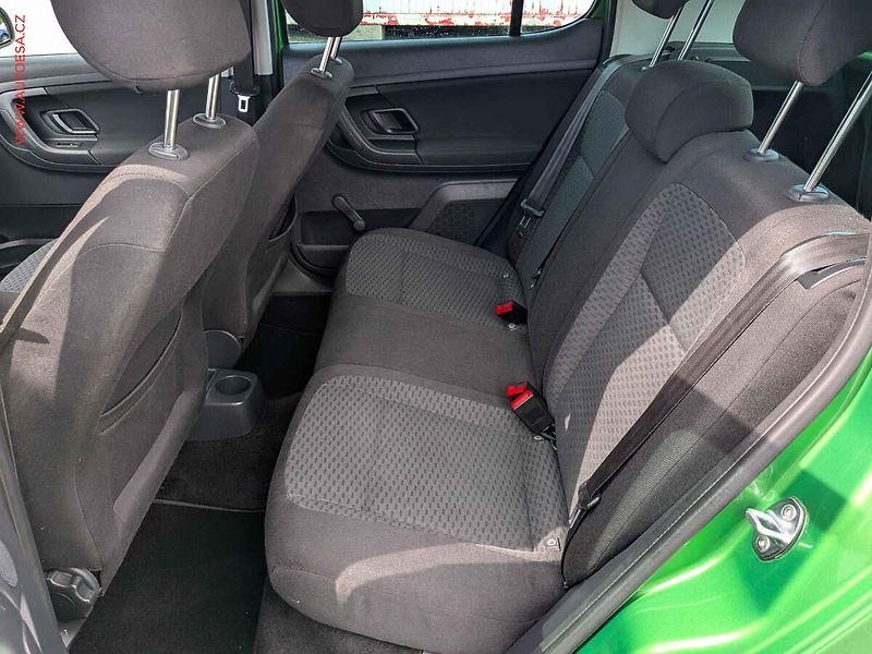 Škoda Fabia (2012) 1.2 12V, ČR, AC - fotka 10 z 15