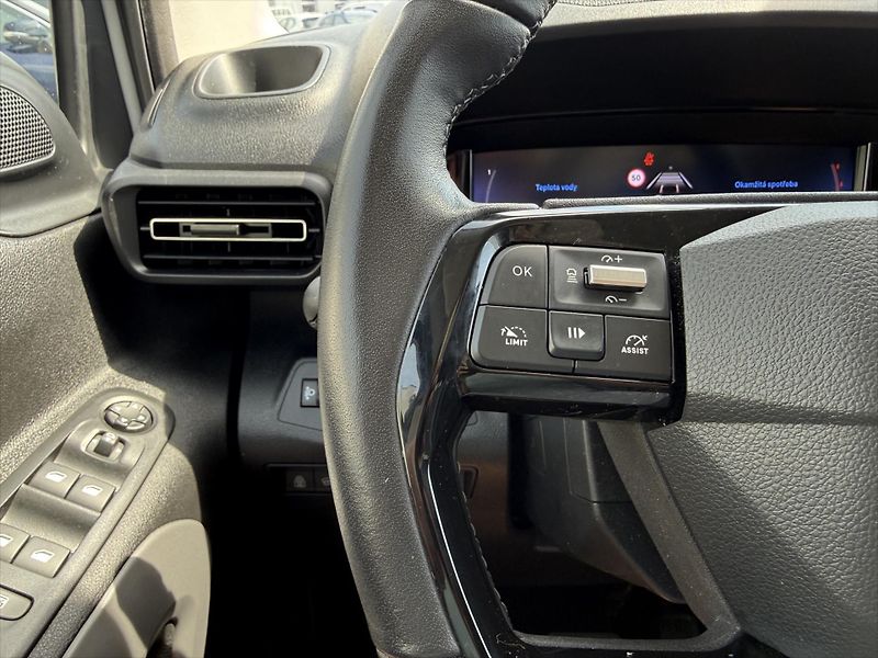 Toyota ProAce City Verso 1,5 Short VIP - fotka 12 z 23