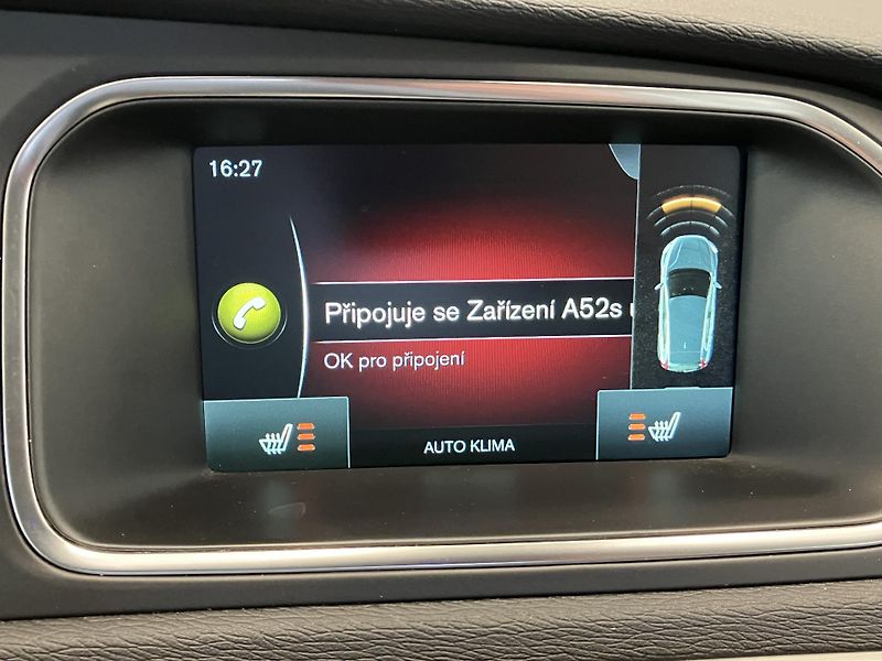 Volvo V40 T3 FWD Summum, MT6 - fotka 33 z 42