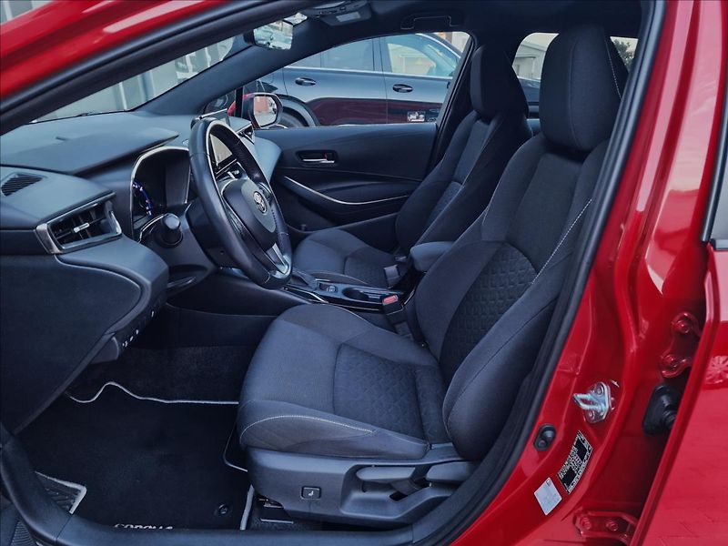Toyota Corolla 1.8 Hybrid Comfort, ČR,1.Maj. - fotka 19 z 46