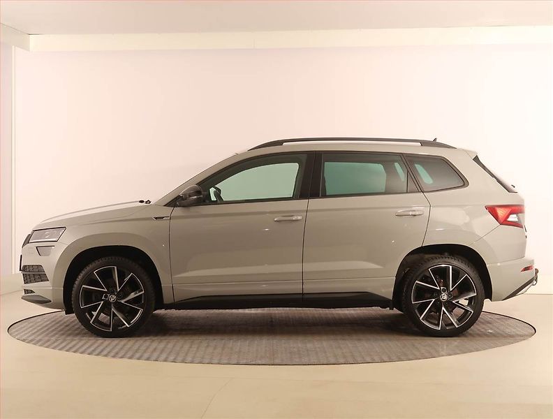 Škoda Karoq (2022) Sportline 1.5 TSI - fotka 3 z 27
