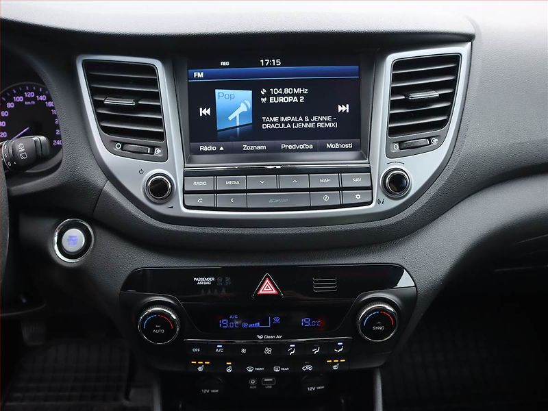 Hyundai Tucson (2016) Style 1.7 CRDi, Serv.kniha - fotka 12 z 19