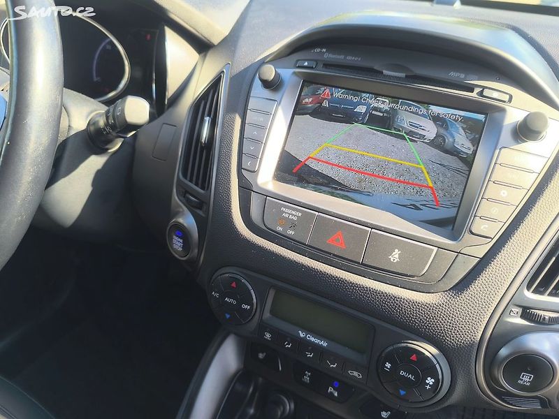 Hyundai ix35 2.0D4X4,90KM,MAX VÝBAVA,KRÁSNÝ - fotka 16 z 27
