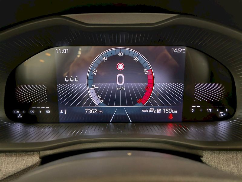 Škoda Scala (2025) 1.0 TSI 85 kW Selection - fotka 7 z 27