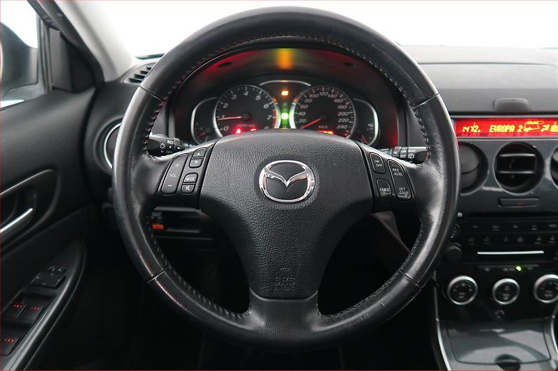 Mazda 6 (2006) 2.0, Automat, po STK - fotka 15 z 16