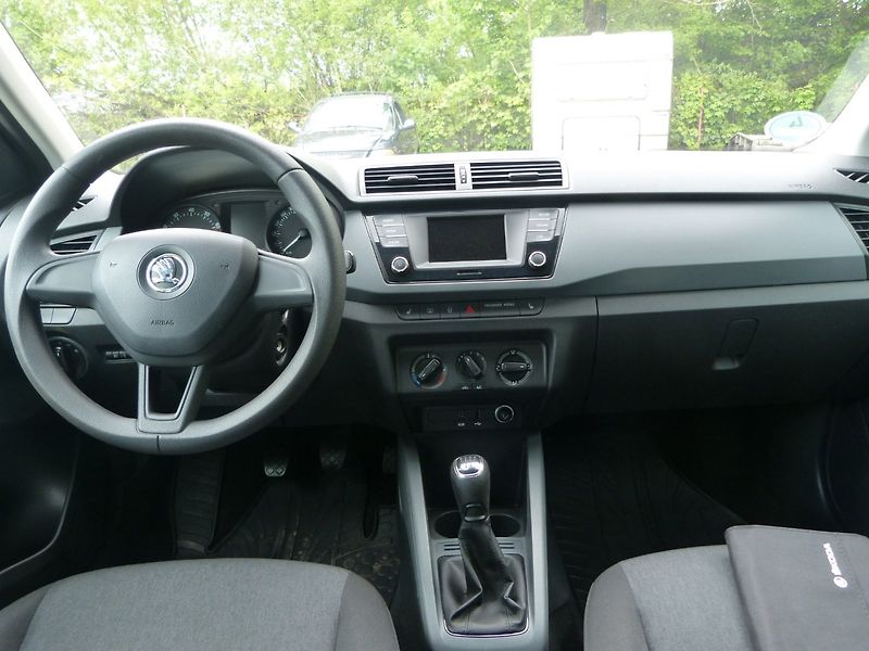 Škoda Fabia 1.2 TSI - fotka 14 z 17