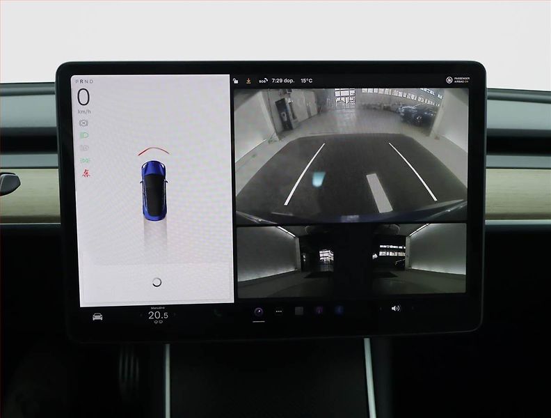 Tesla Model 3 (2019) Long Range RWD 78kWh, SoH 81% - fotka 16 z 22