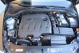 Škoda Octavia 1.6 TDI AUT. KLIMA NAVI TAŽNÉ - náhled 20