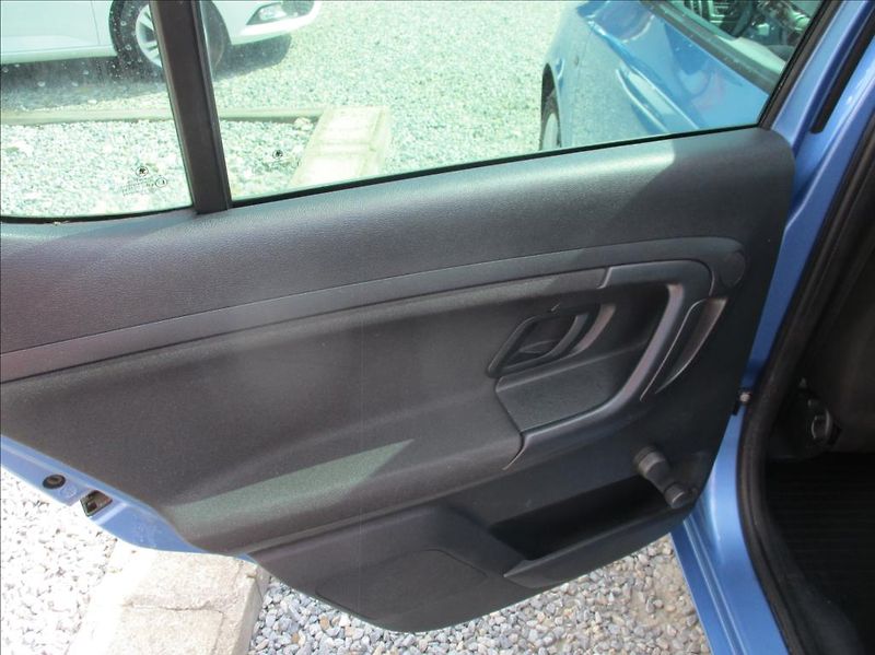 Škoda Fabia 1,2 TSI,aut.klima,serv.kniha, - fotka 10 z 36