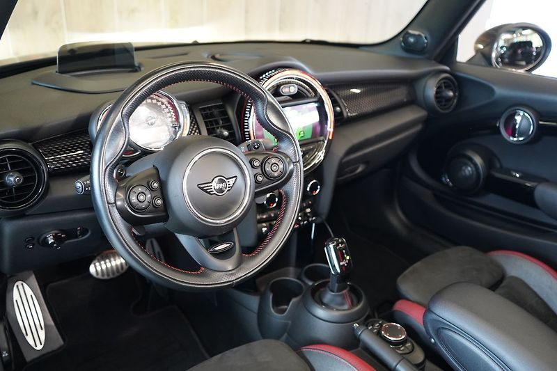 Mini Cooper JCW Cabrio, ACC, H/K, HUD - fotka 17 z 43