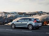 Volvo V40.