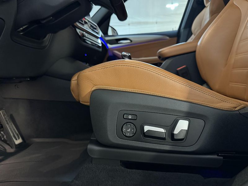 BMW X3 xDrive 30d M-Sport Laser TOP - fotka 24 z 43
