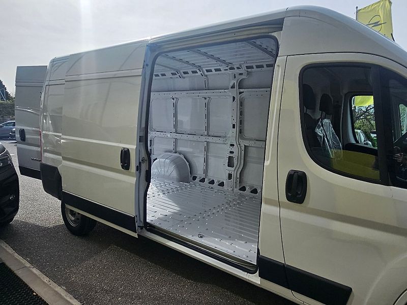 Opel Movano (2026) Van 3500 L3H2 140k MT6 - fotka 7 z 14