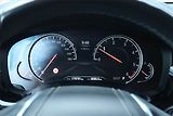 BMW Řada 5 (2017) Sport Line 520d xDrive - náhled 11