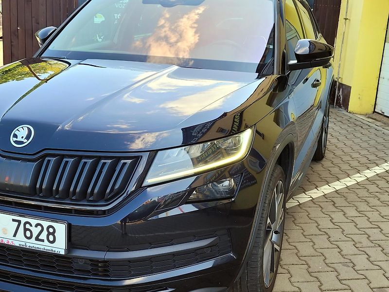 Škoda Kodiaq CZ,1maj,4x4, Sport-Line 140kW - fotka 3 z 48